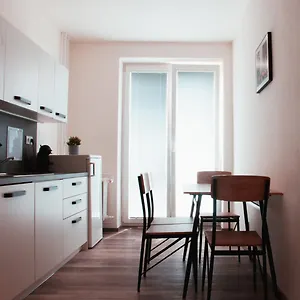Apartmán Zarohem 2 Bedrooms In Center With Balcony, Brno
